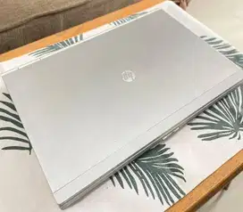 LAPTOP MERK HP 14 inch