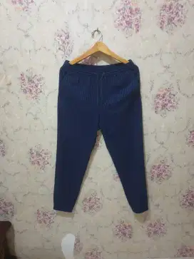 Mulus.authentic celana GU size M