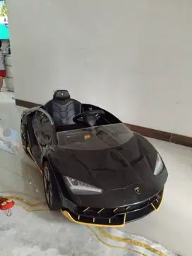 Mobil Aki Anak Lambo Pliko – Bisa Manual & Remote
