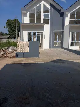 Town House 2 Lantai Murah