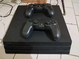 PS 4 Slim Pro Hitam