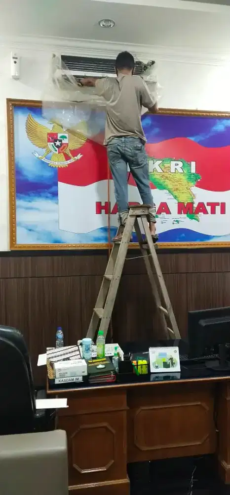 SERVICE,AC, KULKAS &M, CUCI,ketempat