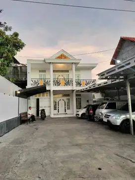 Rumah Mewah di Banjaran Raya, Banjarsari, Beringin, Ngaliyan