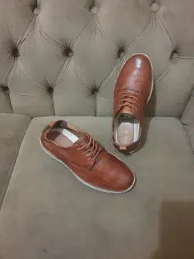 Mulus.authentic sepatu claks size 40