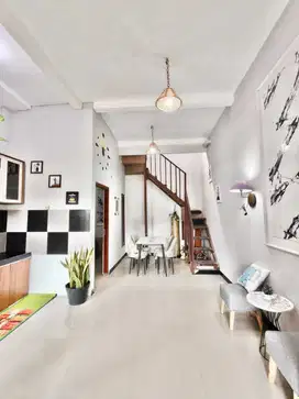 Rumah cantik 2 lantai full furnished dlm cluster di Banguntapan