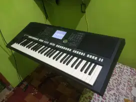 Yamaha PSR-S950 Profesional - Kondisi Mulus, Lengkap!