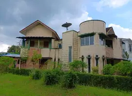 Dijual murah rumah 2 Lt halaman luas perumahan  MIS Kolongan Minut