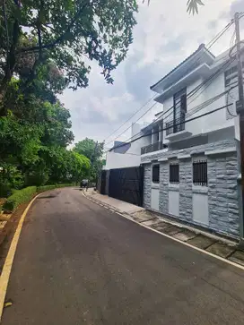 BEST DEAL!NEGO! Rumah Bendungan Hilir Dijual. Komplek, Dkt SCBD, Toll