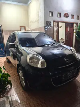 Nissan March 2011 Bensin