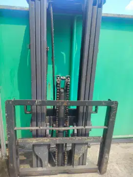 TERMURAH!!! Tiang Mast 4,5 Meter Eks Forklift Caterpillar 3 Ton