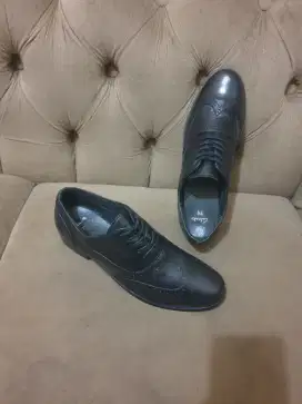 Mulus.authentic sepatu claks size 41.5 formal