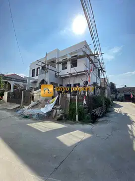 Rumah Baru Hook Dalam Komplek Strategis di Jatiwaringin Bekasi