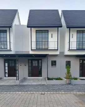Disewakan Rumah Graha Natura 2 lantai