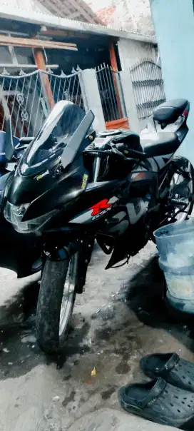 Gsx r  komplit pajak panjang mesin 100% adem