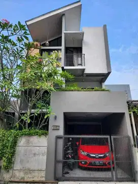 DIJUAL CEPAT RUMAH 3 LANTAI FULL FURNISH DI PAMULANG