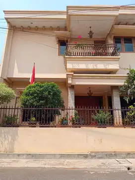 RUMAH MEWAH 2 LANTAI JATIBENING BARU