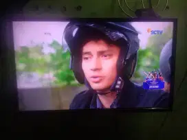 Televisi LED 32 panasonic