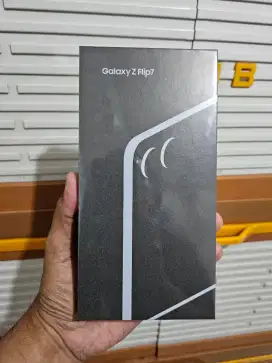 Samsung Galaxy Z Flip 7 12/512GB
Coral Red