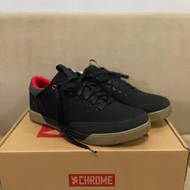 Sepatu sepeda cleat Chrome bromley pro 44