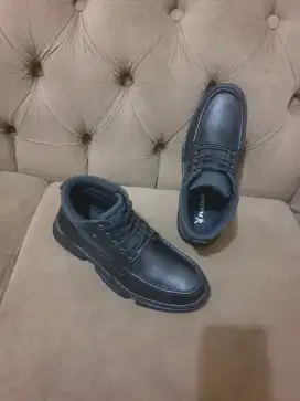 Mulus.authentic sepatu playboy size 39