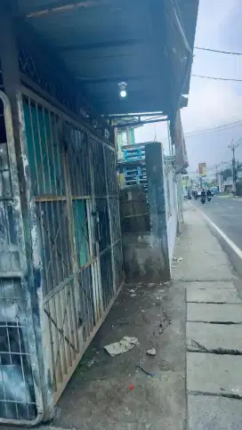 Disewakan tempat bekas bengkel las