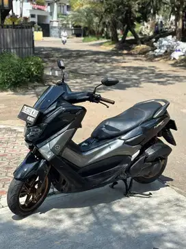 TT/ DIJUAL CEPAT!! YAMAHA NMAX 2dp KUNCI 2 KILOMTER LOW B BEKASI KOTA