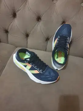 Mulus.authentic sepatu NB snakers size 40
