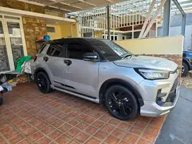 Toyota Raize 1.0 GR Sport Two Tone SIlver