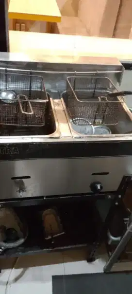 Dijual cepat kompor deep fryer