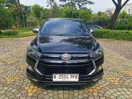 TOYOTA INNOVA VENTURER 2.4 DIESEL AT 2018 HITAM