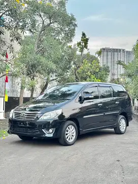 Toyota Kijang Innova V Matic Low KM Full Original
