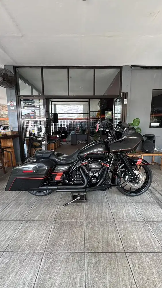 HD Roadglide CVO 2018