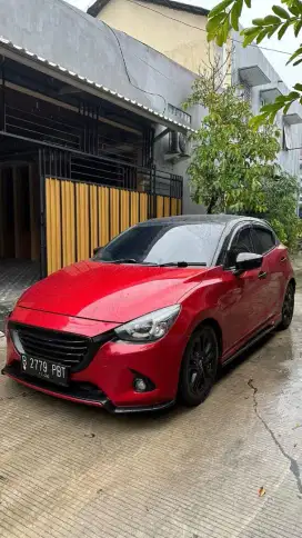 MAZDA 2  GT Skyactiv 2015 AT (modifikasi)