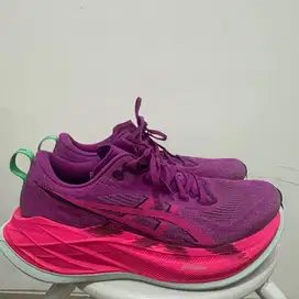 Asics Superblast 2 Size 42