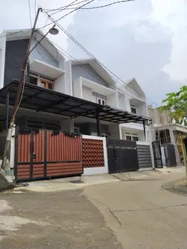 TERLARIS!! Rumah Mewah Dekat Tol Jatiasih Siap Huni dan Bebas Banjir
