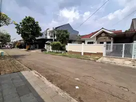 Di Sewakan Rumah Row Jalan +-10M2 Kencana Loka BSD