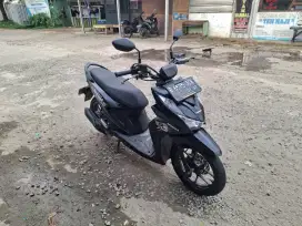 Honda Beat Street thn 2022 cw hitam