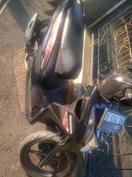 Dijual cepat motor beat tahun 2013
