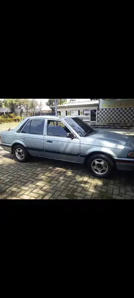 Mazda 323 1989 Bensin