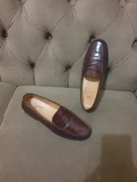 Mulus.authentic sepatu tods size 39