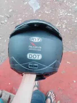 Jual helm KYT Falcon fr size M butuh cepet buat bayar kost