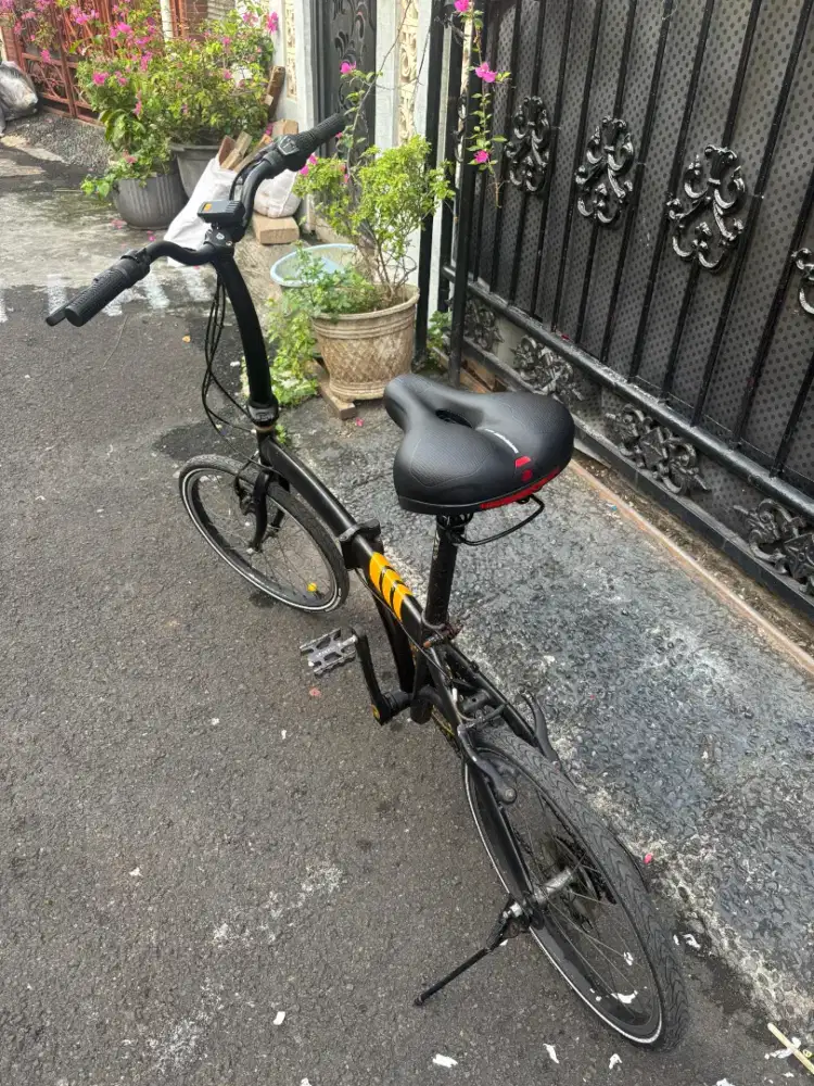 Sepeda Lipat Airwalk Ukuran 20