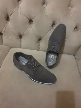 Mulus.authentic sepatu tods size 41 formal