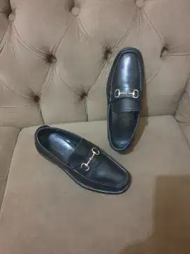 Mulus.authentic sepatu salvatore feragamo size 39