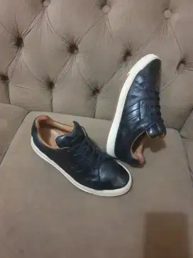 Mulus.authentic sepatu bally snakers size 41
