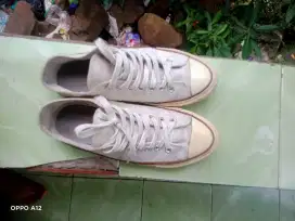 sepatu Converse Chuck Taylor all Star size 42 28.0 cm harga bisa nego
