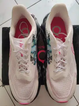 SEPATU LARI ORTUSEIGHT HYPERBLAST 2.0