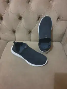 Mulus.authentic sepatu skecers size 41 slipon