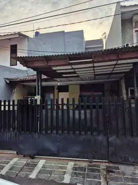 DIJUAL RUMAH STANDARD GADING ELOK UKU 6X15 STRATEGIS JL 2 MOBIL TIMUR