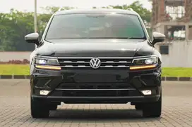 Odo 14K doang! VW Tiguan Allspace 1.4 TSI 2022 Black x1 a200 cx30